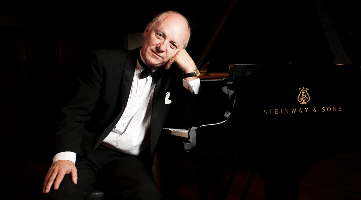Gil Sullivan, Pianist in Review