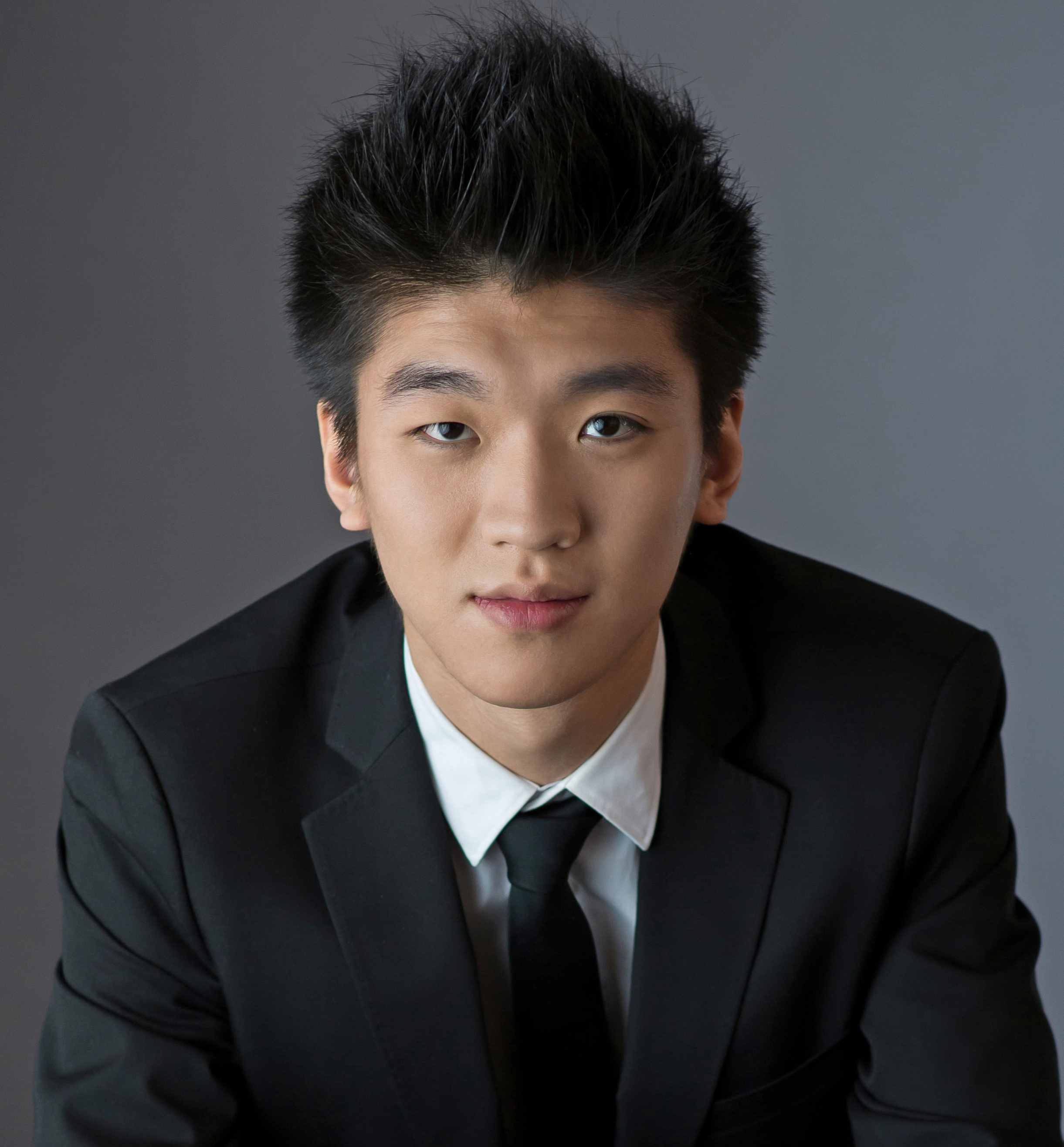 Young Concert Artists (YCA) presents Yun-Chin Zhou in Review