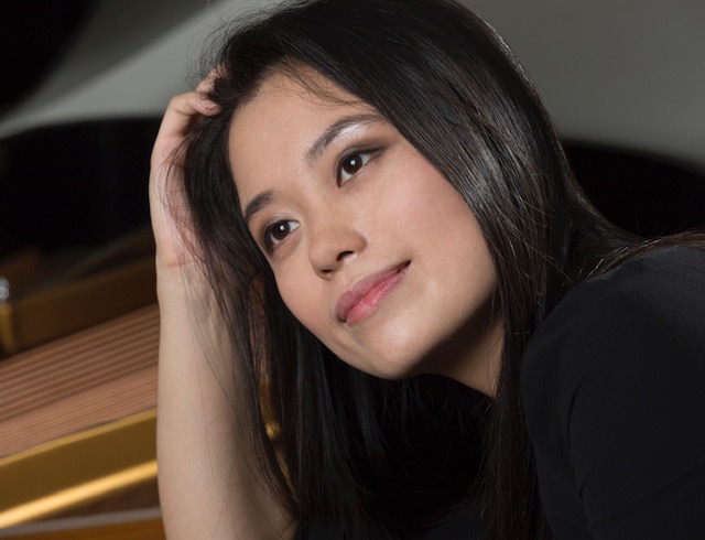 Jiayin Li, Pianist in Review