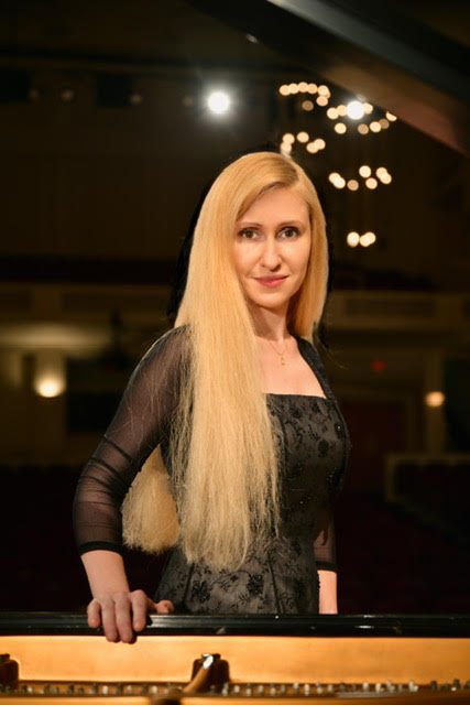 Piano Lovers presents Anastasiya Naplekova in Review